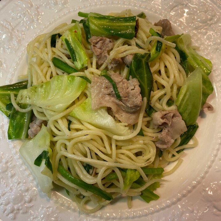 豚肉と野菜の塩焼きそば